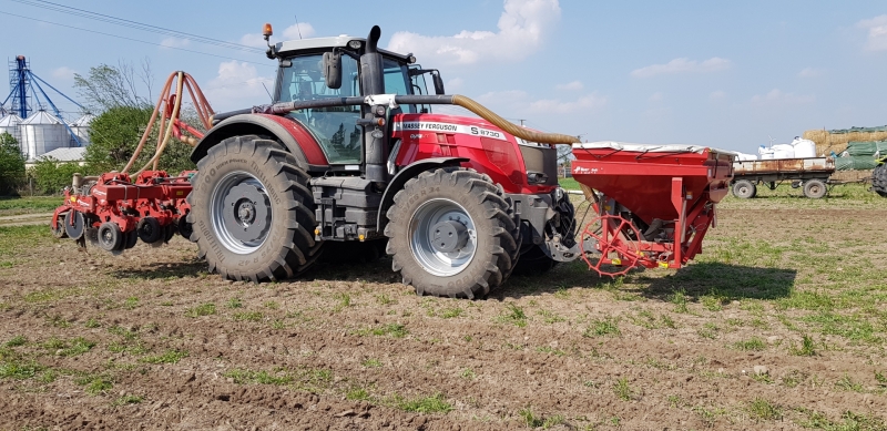 Massey Ferguson 8730 i Kv Kultistrip