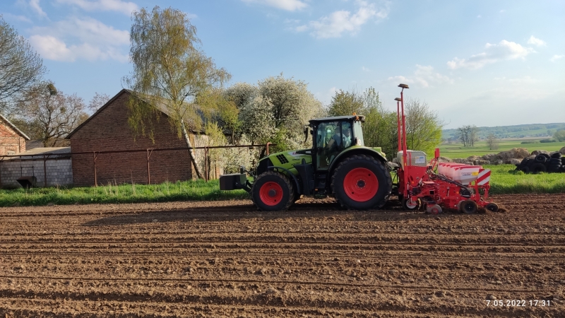 Claas Arion 630 + gaspardo