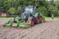 Amazone KE 3000 + Fendt 514 vario + amazone KE 3000 + d9