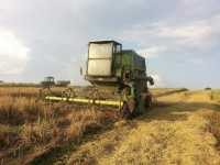 John Deere 975