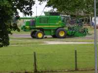 John Deere T660