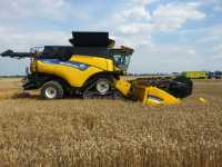 New Holland CR10.90