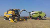 New holland TC 5070 Claas Tucano 320