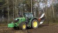 John Deere 6170R + Kuhn VM153