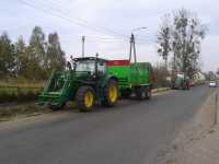 John Deere 6125R + Unia