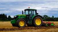 John Deere 6115M