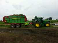 John Deere 6140M + Strautmann Super-Vitesse 3101 DO