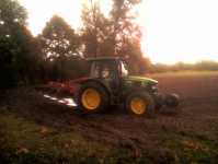 JOHN DEERE 5090M + Unia TUR 4x40