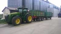 John Deere 8260R