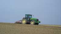 John Deere 8310