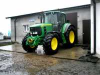 John Deere 6930