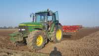 John Deere 6610 + AU42