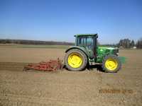 John Deere 6220 Premium + Agregat uprawowy 4m