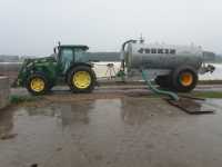 John Deere 5080R i Joskin ME 10000