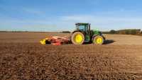 John Deere 6150R + Pottinger Synkro 3030