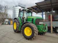 John Deere 7430