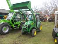 John Deere 3720