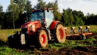 Kubota M7171 Premium & Kuhn Multi Master 123.