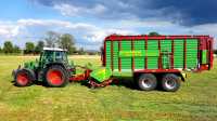 Fendt 414 Vario & Strautmann Giga Vitesse 4001 DO