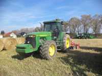 John Deere 8400