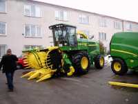 John Deere 7350