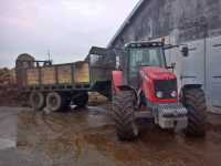 Massey Ferguson 5465 + Krone