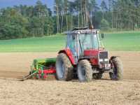 MF 3095 + Agro Masz & Amazone D7 Super S