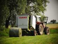 ZTS 16145 + Claas Variant 180 Roto Cut