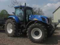 New Holland T7030AC