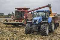 New Holland T7030AC & Case 2388