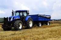 New Holland T7030