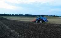 New Holland T5.105 DC / Agro-Masz AT270