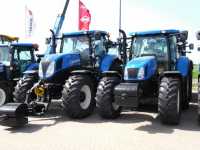 New Holland'y T7.220 & T6.175