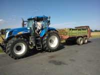 New Holland T7030 AutoCommand +Strautmann