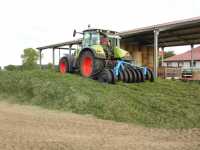 Claas Arion 610C z wałem