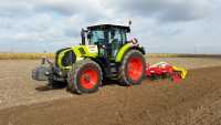 Claas Arion 630 + Pottinger Synkro 3030