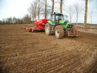 Deutz Fahr Agrotron M650 i Vaderstad Spirit 400