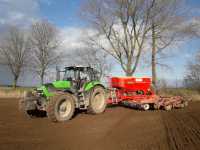 Deutz Fahr Agrotron M650 i Vaderstad Spirit 400 S Next