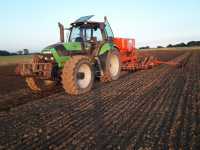 Deutz Fahr Agrotron M650 i Vaderstad Spirit 400 S Next