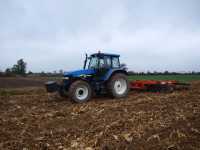 New Holland TM 120 + Talerzówka 4m Razol