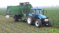 New Holland TD80D + Stoll V202