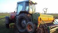 Massey Ferguson 3125 & Amazone D8