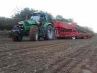 Deutz Fahr Agrotron M650 i Vaderstad Spirit 400 next