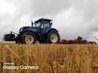 New Holland T7.270 AC i Kongskilde Terra X 450