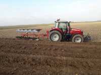 Massey 7715S DynaVT + Akpil KM180